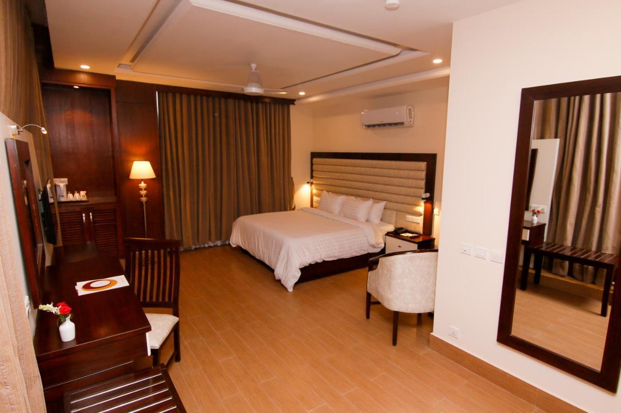 Hotel One Rahim Yar Khan Club Road Ngoại thất bức ảnh